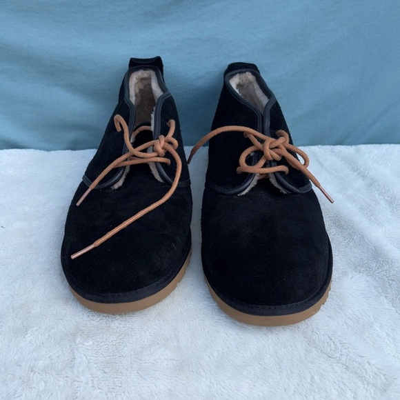 UGG Boots, Men's Black Suede Chakka Style Size 17, Tie Closure, Like New - Picture 1 of 8